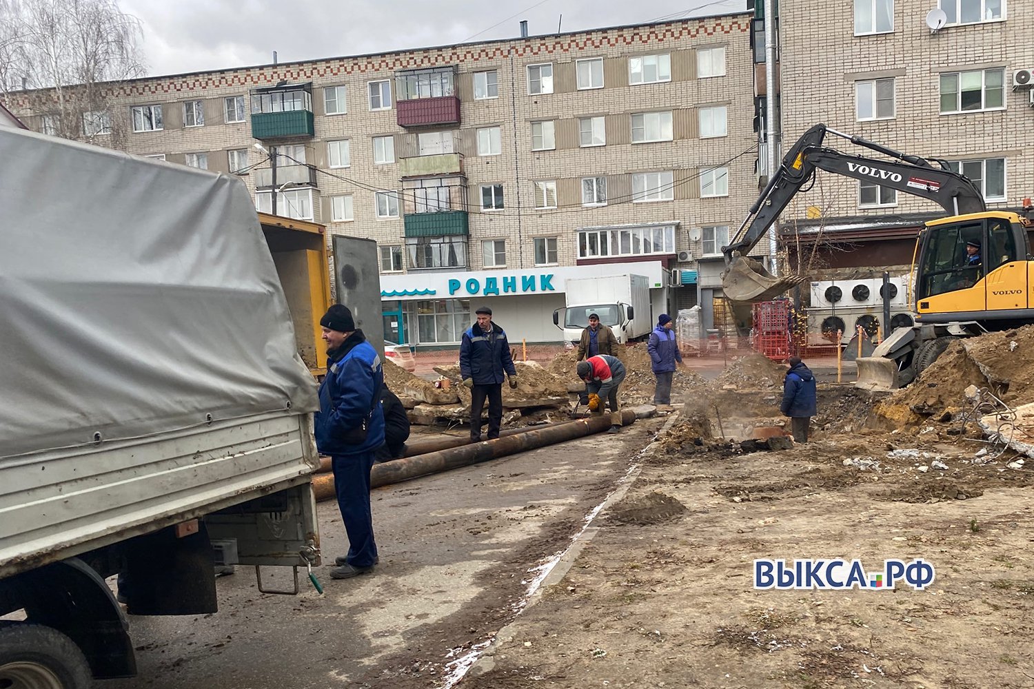 В Юбилейном прорвало трубу с горячей водой